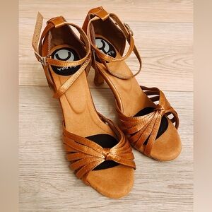 Yamu Dance Shoes